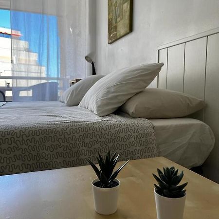 Borinquen Studio Apartment Playa Feñabe Bagian luar foto