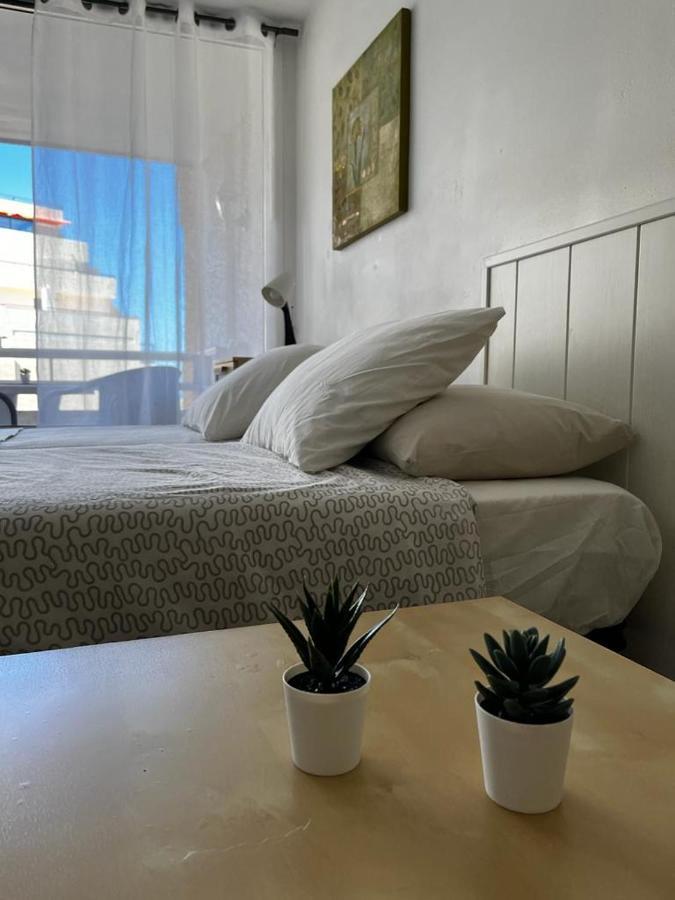 Borinquen Studio Apartment Playa Feñabe Bagian luar foto